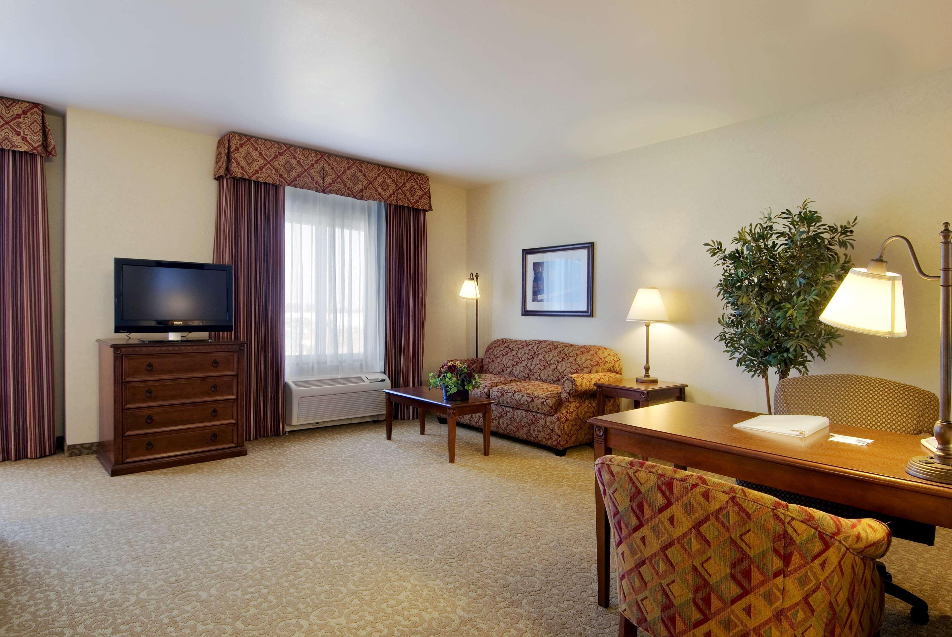Hampton Inn & Suites Лоди Стая снимка
