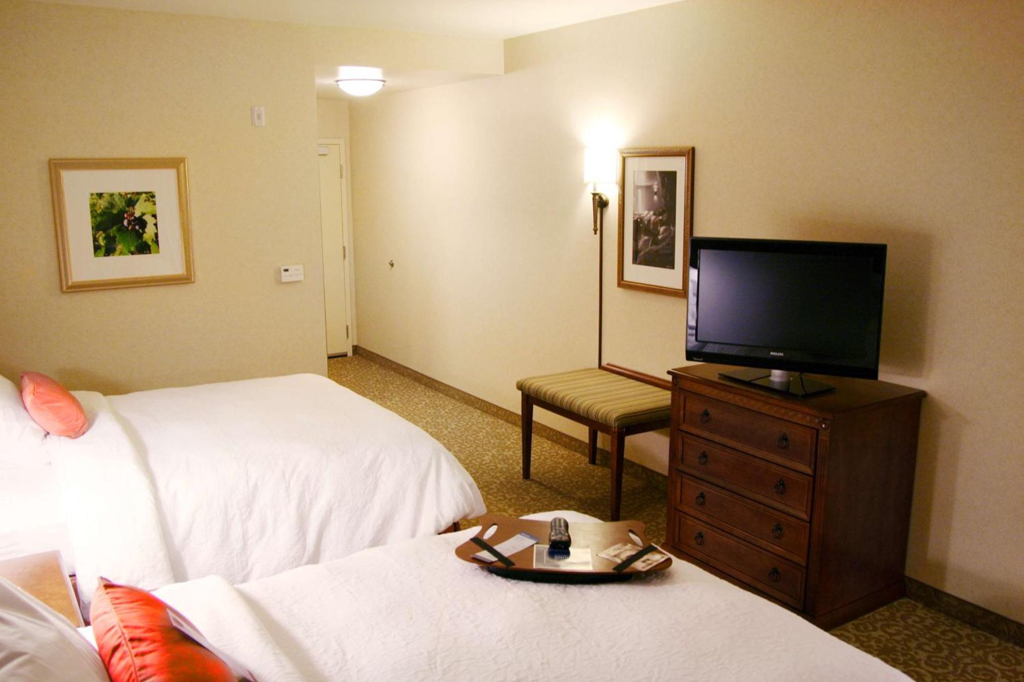 Hampton Inn & Suites Лоди Екстериор снимка